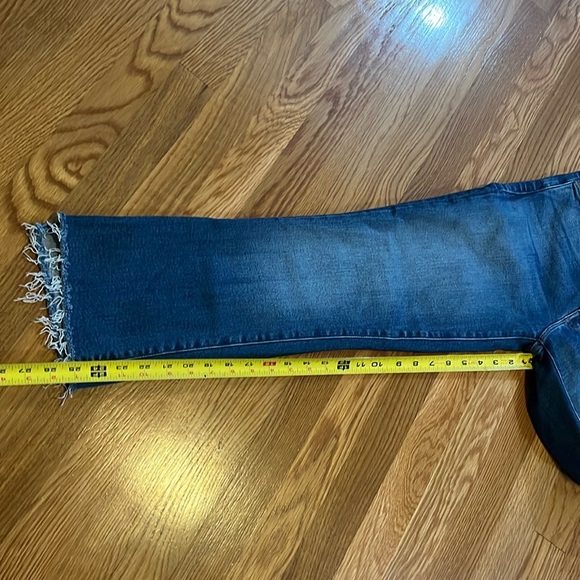 MOTHER The Insider Crop Step Fray Size 28 NWT - Picture 9 of 15